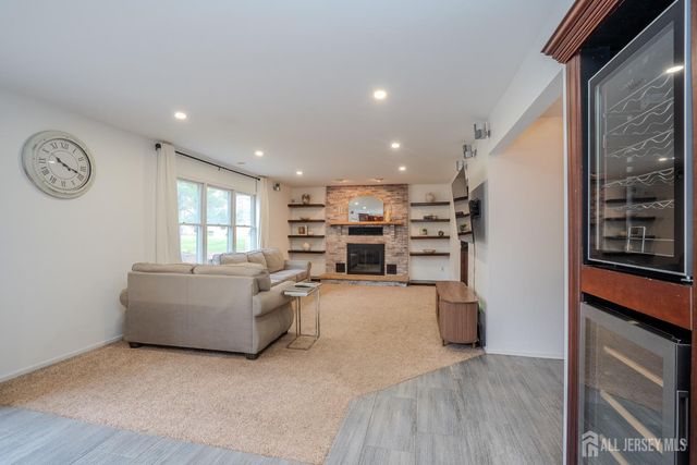 1545 Edly Cove Court, North Brunswick, NJ 08902