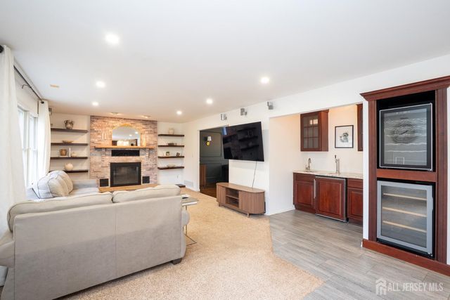 1545 Edly Cove Court, North Brunswick, NJ 08902