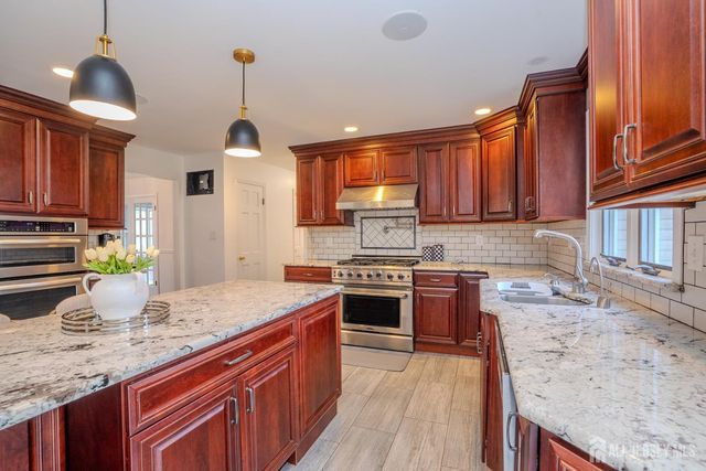 1545 Edly Cove Court, North Brunswick, NJ 08902