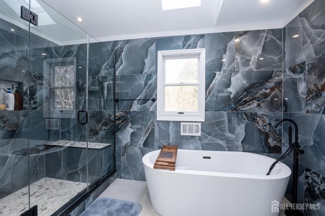 1545 Edly Cove Court, North Brunswick, NJ 08902