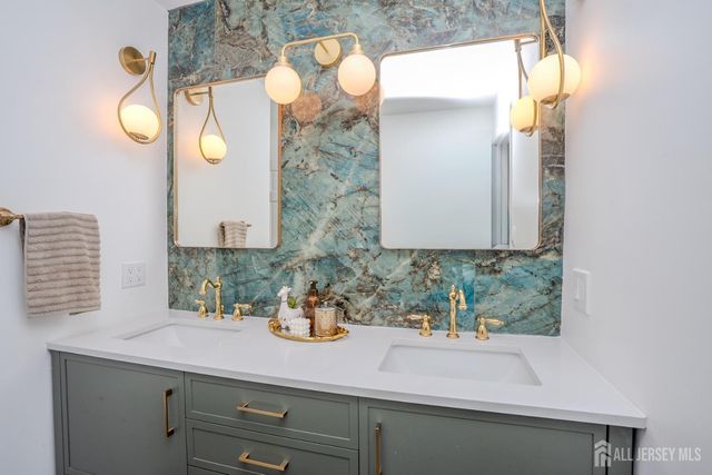 1545 Edly Cove Court, North Brunswick, NJ 08902