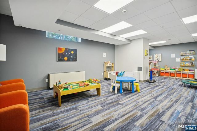 2200 N Central Road 6U, Fort Lee, NJ 07024