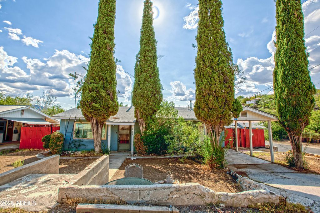 372 N FIFTH Street, Globe, AZ 85501