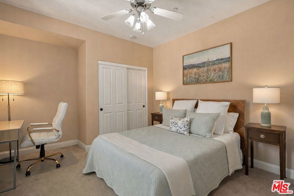 Image 22 of property listing at 12975 Agustin Place 418, Playa Vista, CA 90094