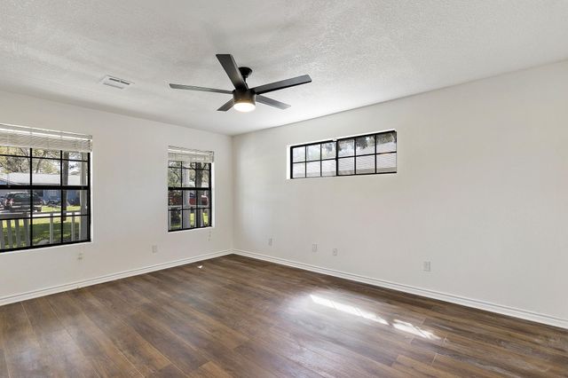 504 Percival Street A, Tomball, TX 77375