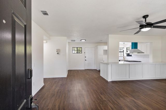 504 Percival Street A, Tomball, TX 77375