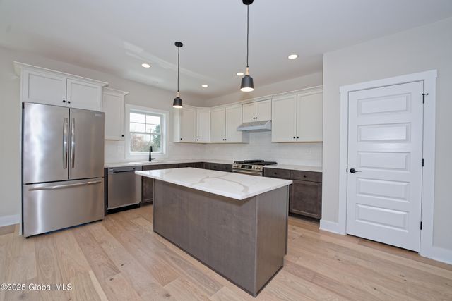 2802 Phillips Road, East Greenbush, NY 12033