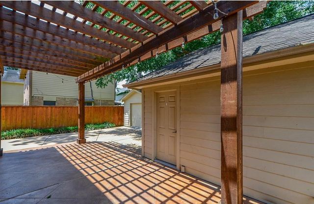 6831 Hollow Hearth Drive, Houston, TX 77084