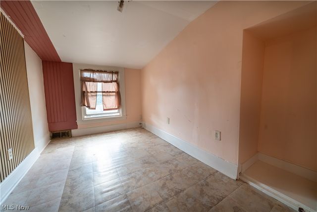 224 Meadowbrook Avenue, Boardman, OH 44512