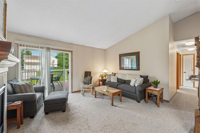6108 NW 49th Street, Johnston, IA 50131