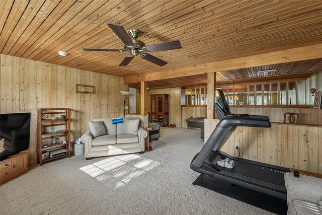 6108 NW 49th Street, Johnston, IA 50131
