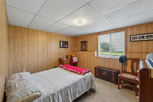 6108 NW 49th Street, Johnston, IA 50131
