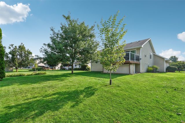 6108 NW 49th Street, Johnston, IA 50131