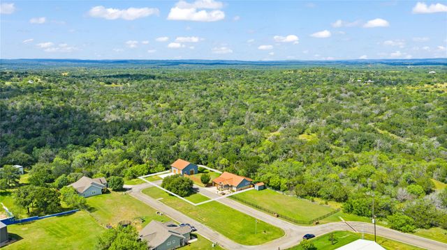 107 Kandi LN, Sunrise Beach, TX 78643