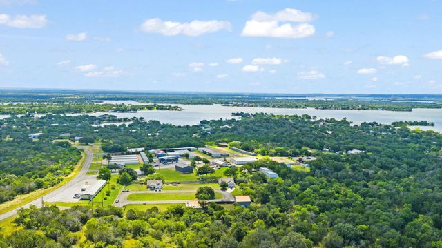 107 Kandi LN, Sunrise Beach, TX 78643