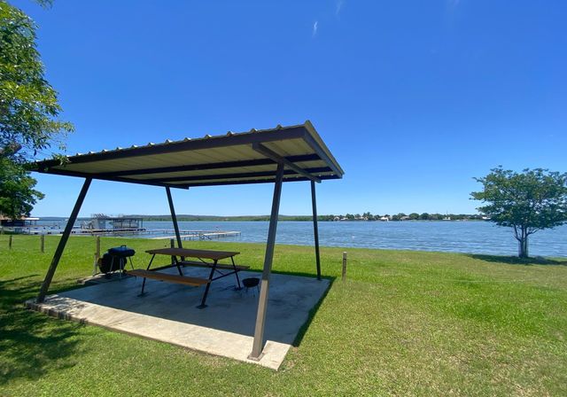 107 Kandi LN, Sunrise Beach, TX 78643