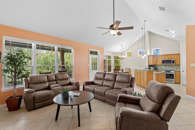 107 Kandi LN, Sunrise Beach, TX 78643