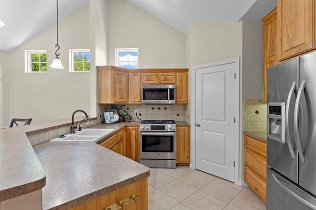 107 Kandi LN, Sunrise Beach, TX 78643