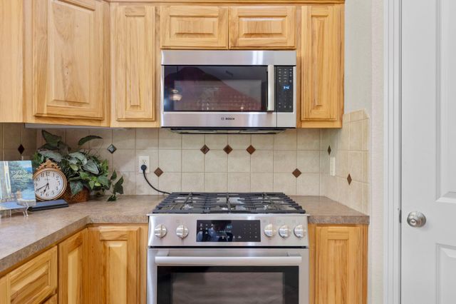 107 Kandi LN, Sunrise Beach, TX 78643