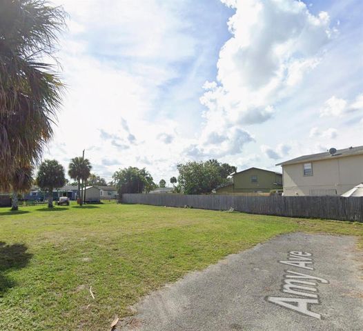 000 URANUS Terrace, West Palm Beach, FL 33403