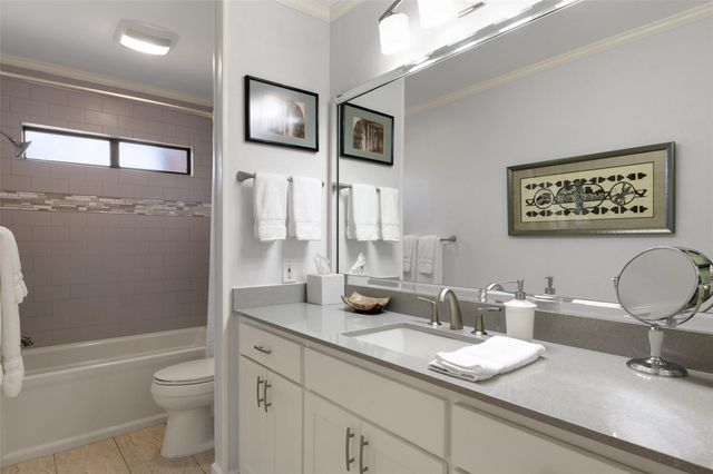 5206 Backtrail DR, Austin, TX 78731