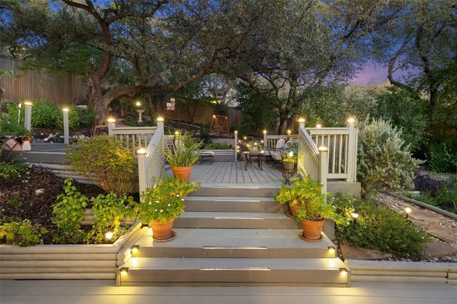 5206 Backtrail DR, Austin, TX 78731