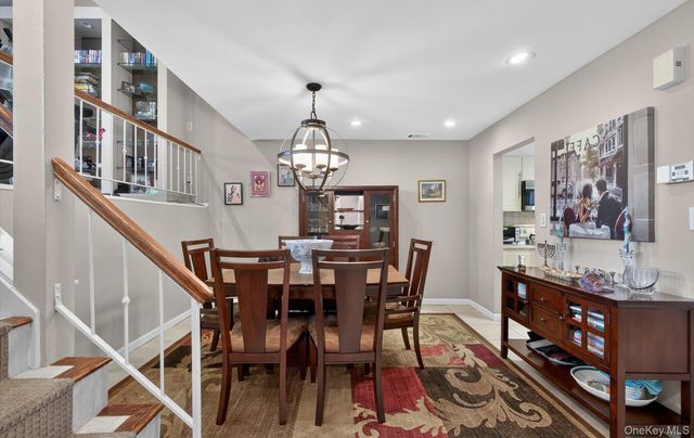 37 Aspen Drive W 37, Woodbury, NY 11797