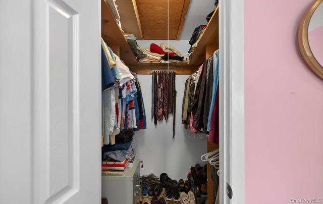 37 Aspen Drive W 37, Woodbury, NY 11797