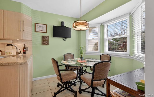 37 Aspen Drive W 37, Woodbury, NY 11797