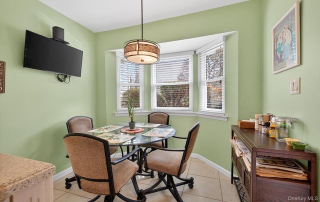 37 Aspen Drive W 37, Woodbury, NY 11797