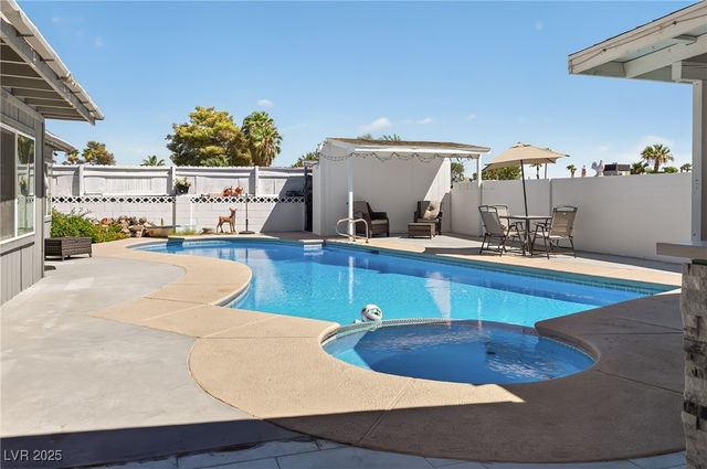 3959 Briarcrest Court, Las Vegas, NV 89120