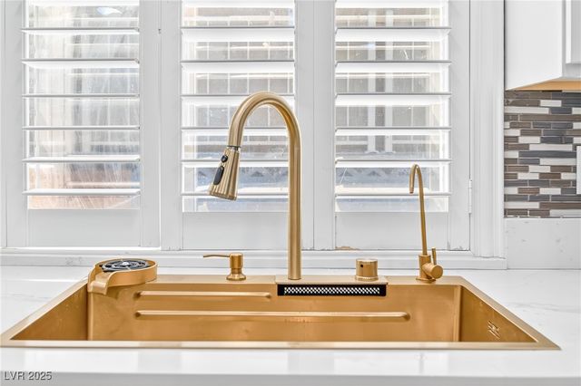 3959 Briarcrest Court, Las Vegas, NV 89120