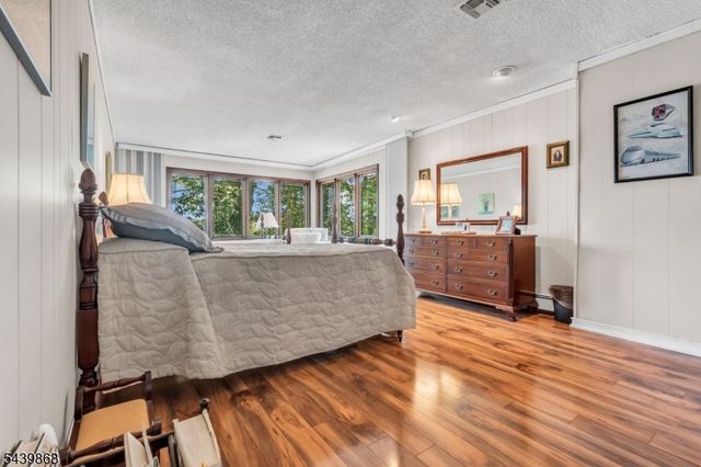 734 Thiele Rd, Brick Twp., NJ 08724
