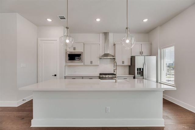 901 Ash Road, Plano, TX 75075
