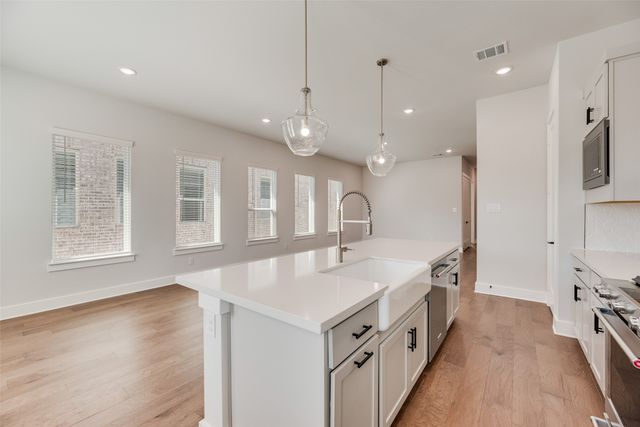 901 Ash Road, Plano, TX 75075