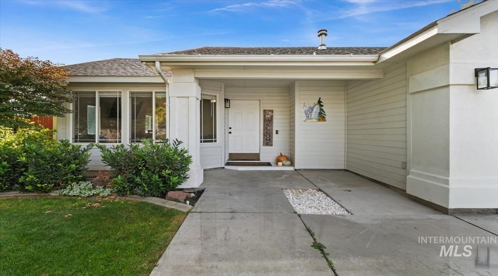 2117 E Olympic Avenue, Nampa, ID 83686 photo 2