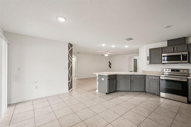 1551 BLUE BAYOU CIRCLE, Ruskin, FL 33570