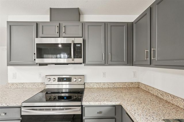 1551 BLUE BAYOU CIRCLE, Ruskin, FL 33570