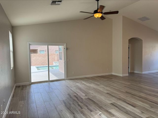 17044 W BRISTOL Lane, Surprise, AZ 85374