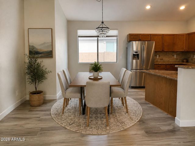 17044 W BRISTOL Lane, Surprise, AZ 85374
