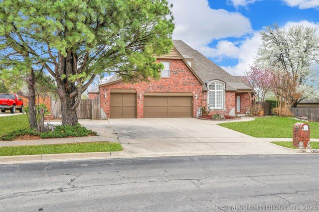 9311 N 139th East Avenue, Owasso, OK 74055