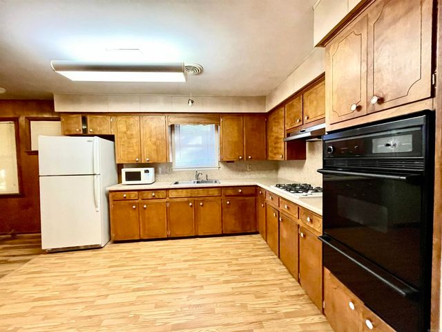 2007 Arkansas Avenue, Conway, AR 72034