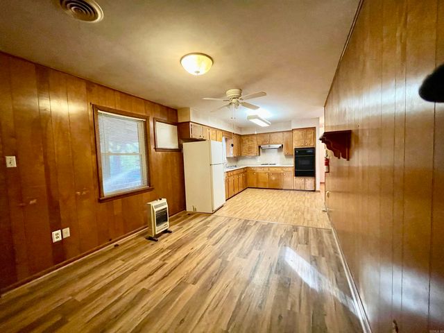 2007 Arkansas Avenue, Conway, AR 72034