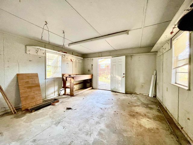 2007 Arkansas Avenue, Conway, AR 72034