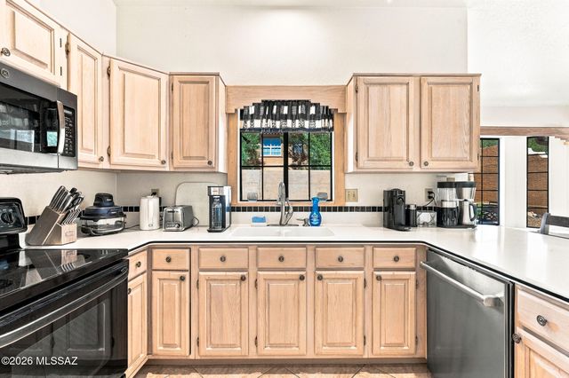 1531 E Sonoran Desert Drive, Tucson, AZ 85737