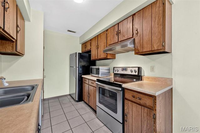 3 Dixons Court G, O'fallon, MO 63366