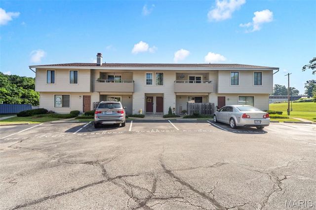 3 Dixons Court G, O'fallon, MO 63366