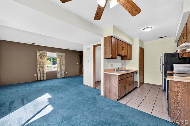 3 Dixons Court G, O'fallon, MO 63366