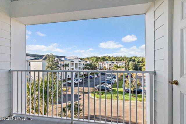 8201 GREEN PARROT Road, 307, Jacksonville, FL 32256