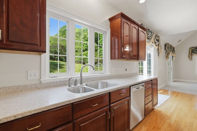 61 Indian Head Road, Framingham, MA 01701